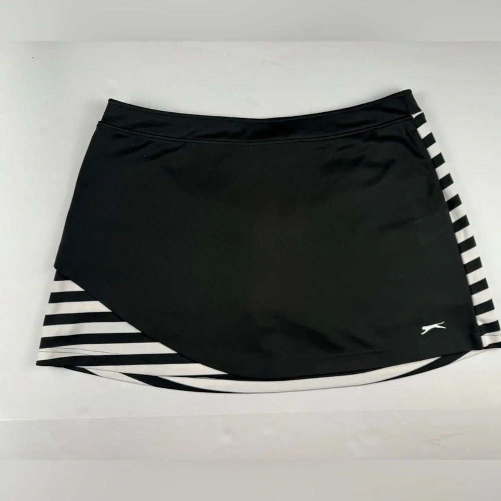 Slazenger Black and white golf Skort Undershort with lots of pockets size XL